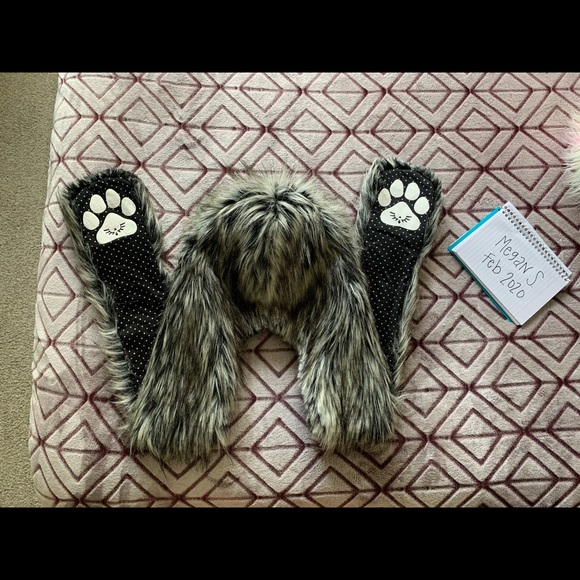 Mystic Wolf 🐺 Polka Dot Spirithood - Picture 7 of 8